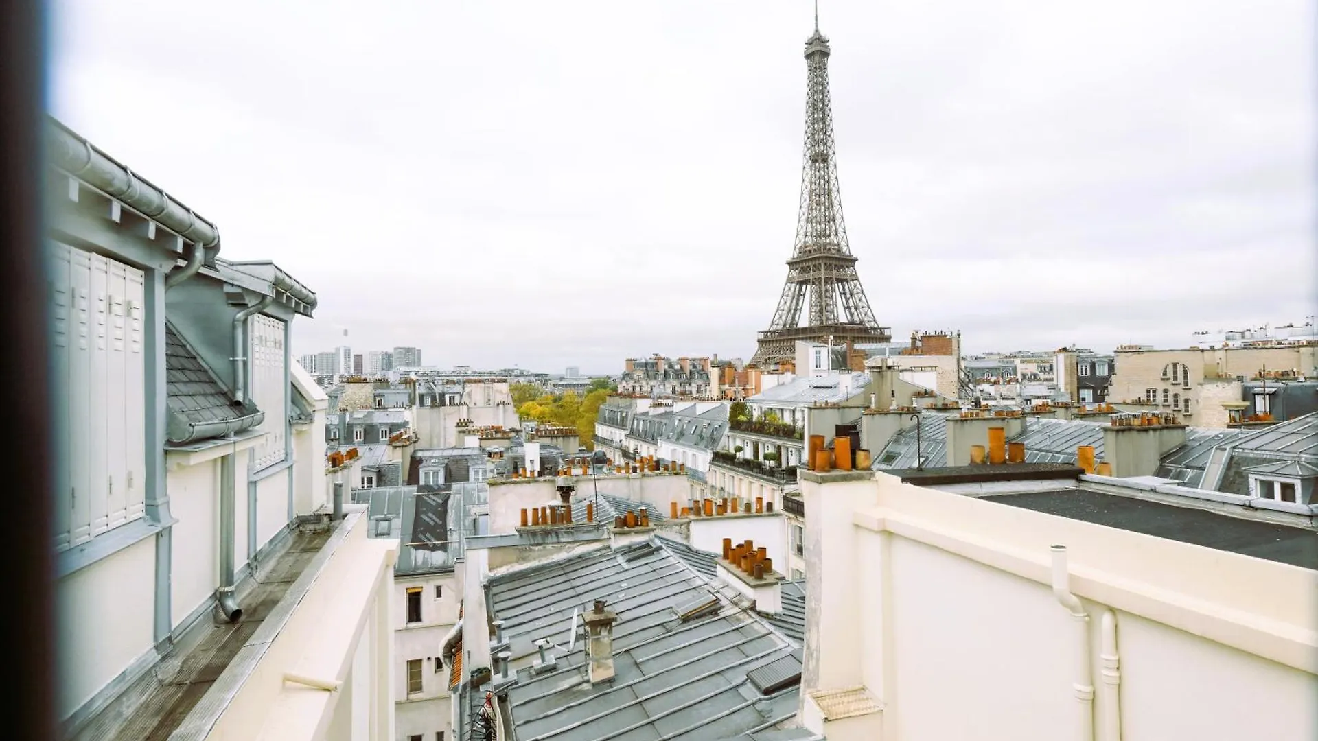 Tour Eiffel - Invalides - Studio Paris