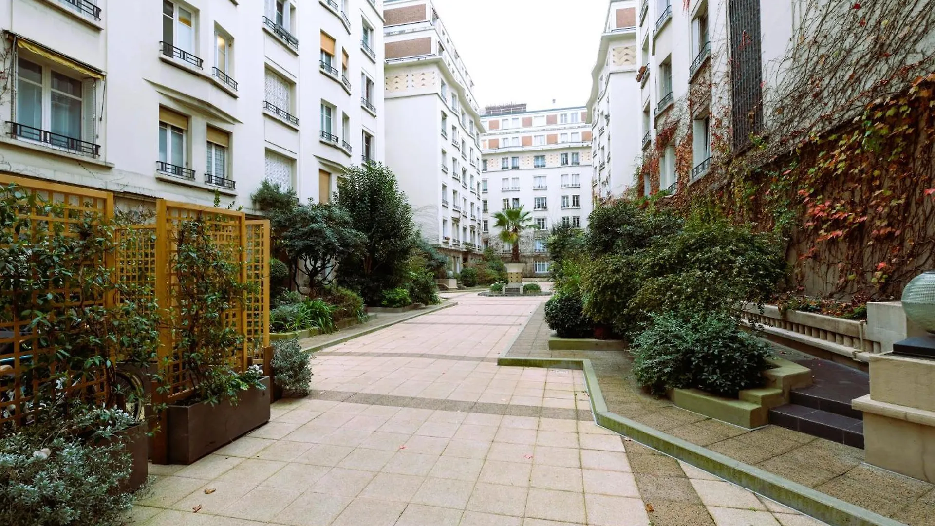 Tour Eiffel - Invalides - Studio Paris Apartment
